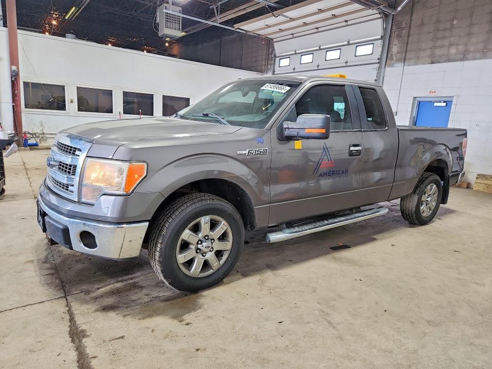 2014 Ford F150 — фото 1