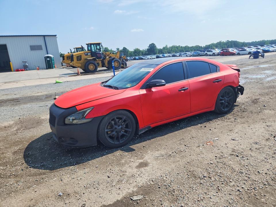 Nissan Maxima