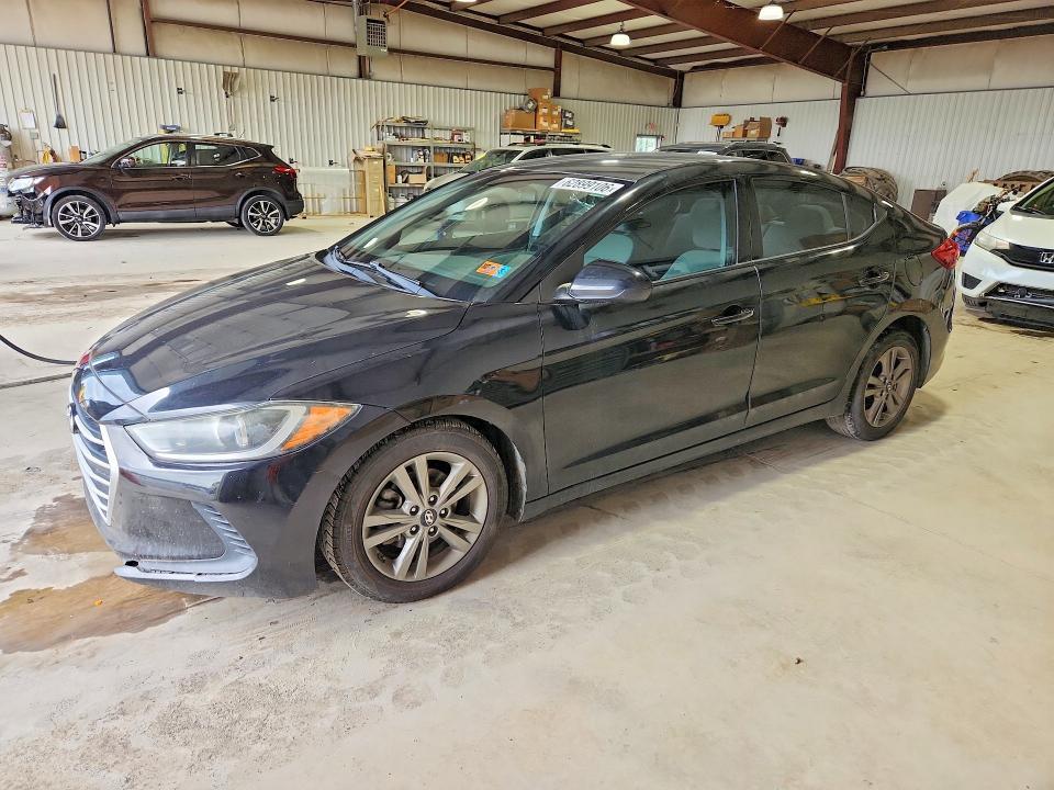 2017 Hyundai Elantra — фото 1