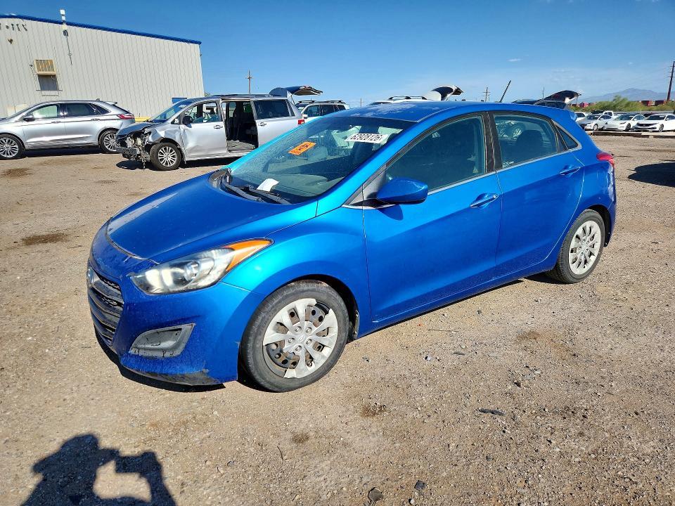 2017 Hyundai Elantra Gt — фото 1