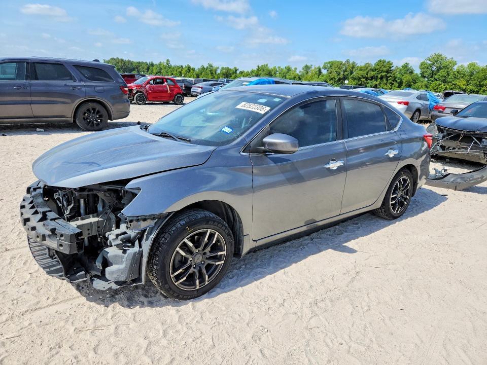 2019 Nissan Sentra — фото 1
