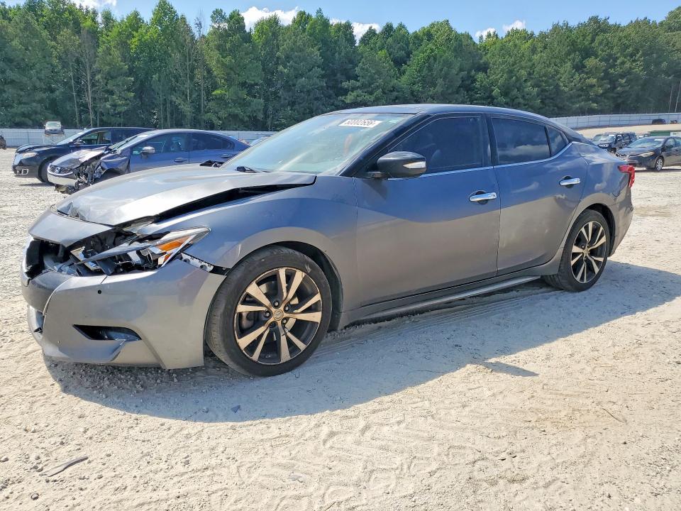 Nissan Maxima