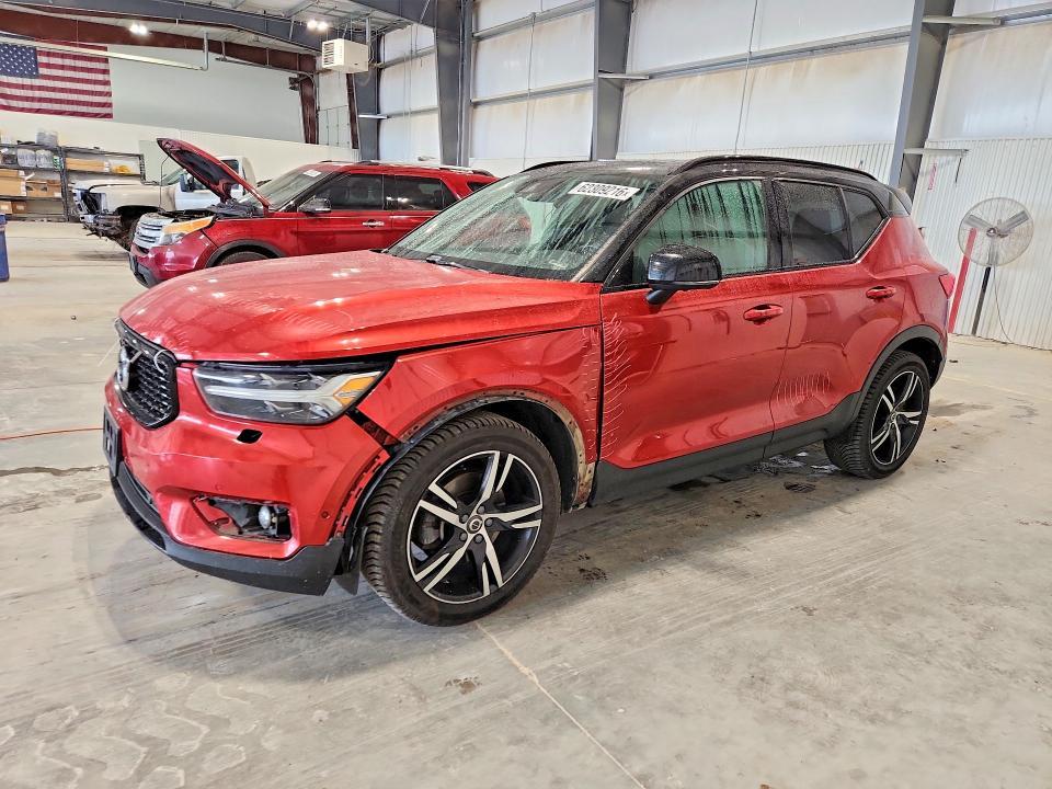 2019 Volvo Xc40 — фото 1