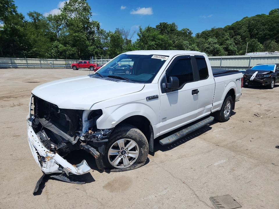 2016 Ford F150 — фото 1