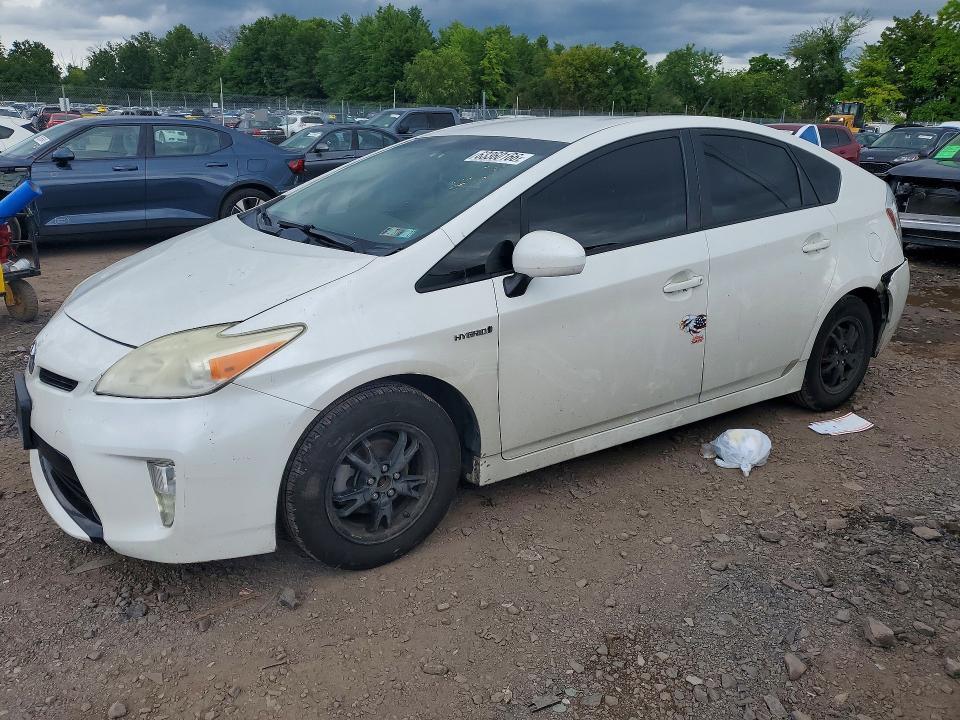 2013 Toyota Prius — фото 1