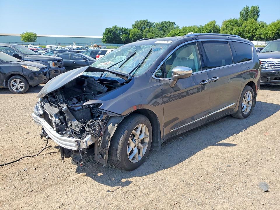 Chrysler Pacifica