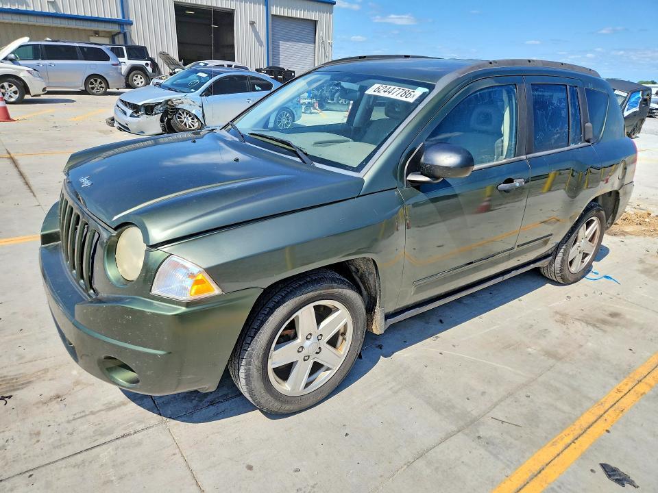 2008 Jeep Compass — фото 1