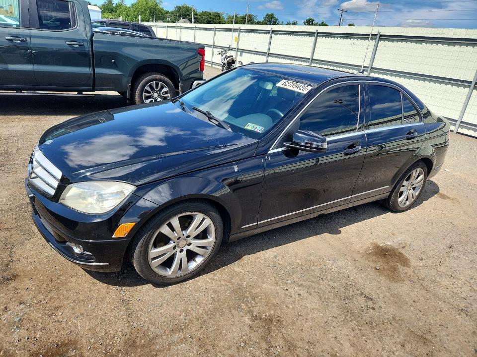2011 Mercedes-Benz C — фото 1