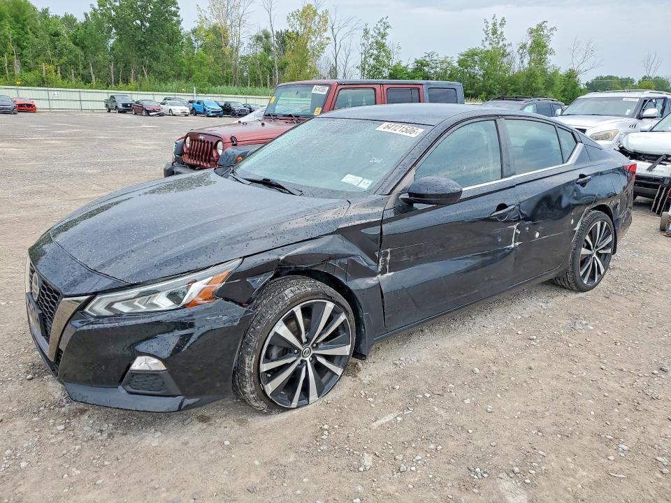 2019 Nissan Altima — фото 1
