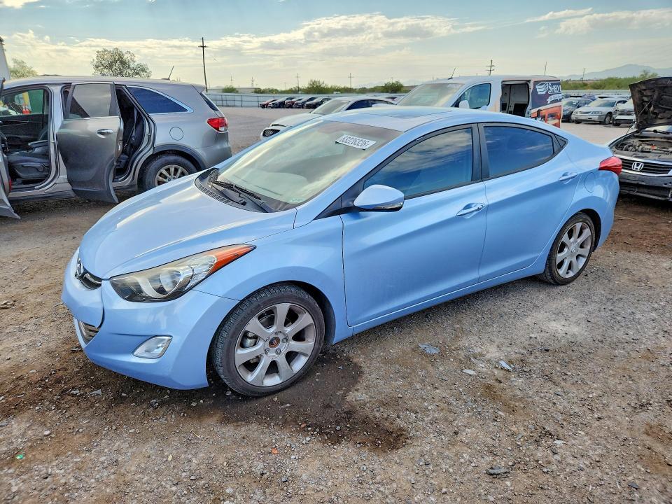 2013 Hyundai Elantra — фото 1