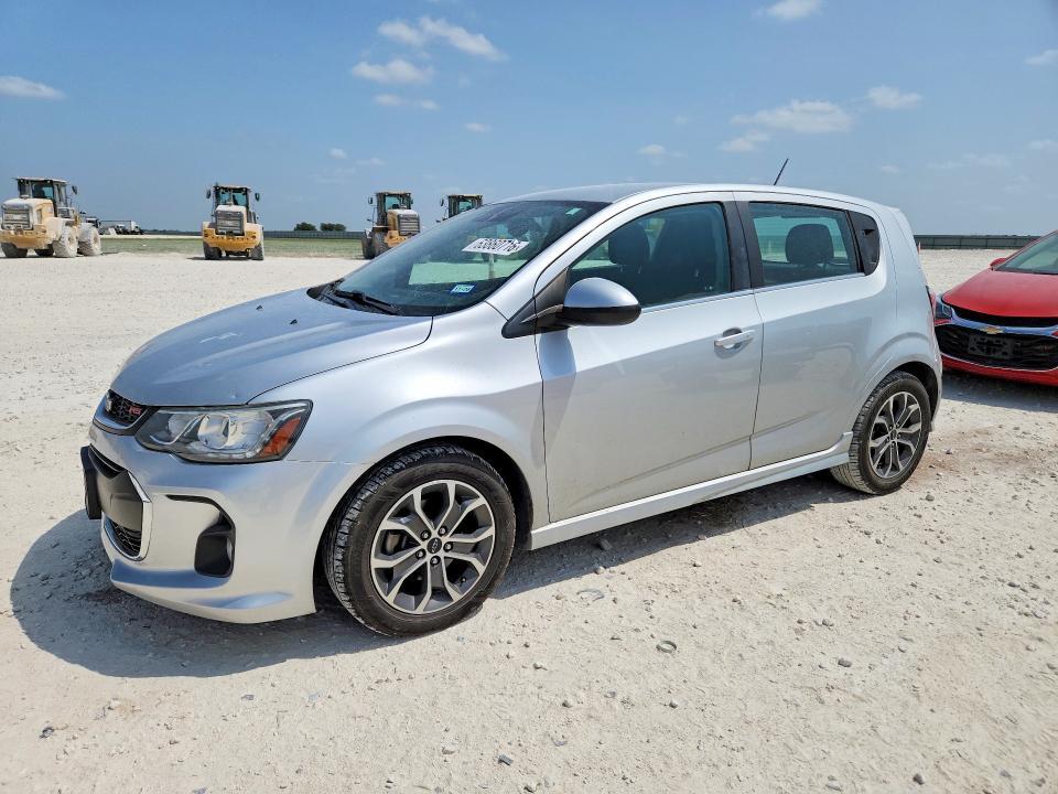 2018 Chevrolet Sonic — фото 1