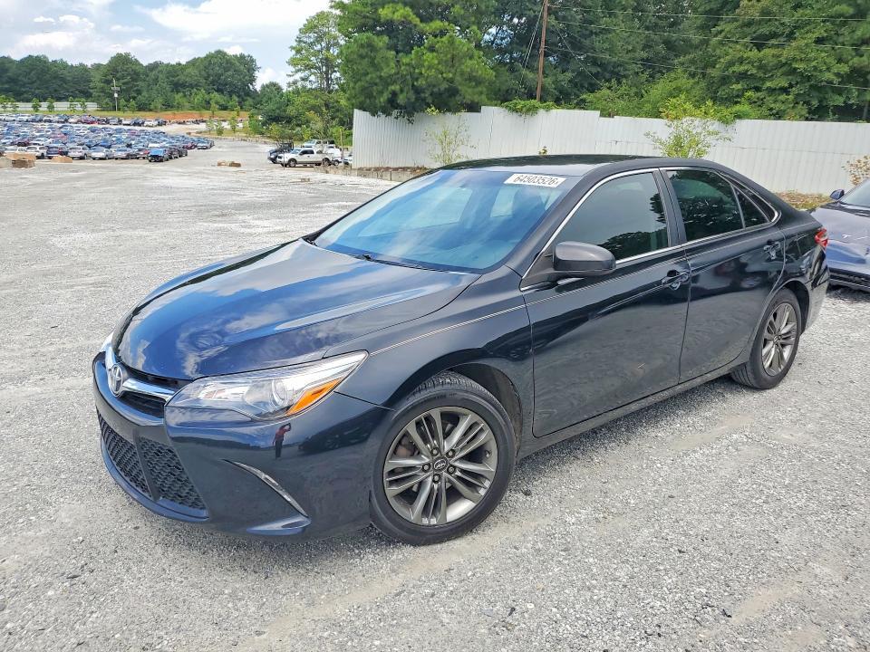 2017 Toyota Camry — фото 1