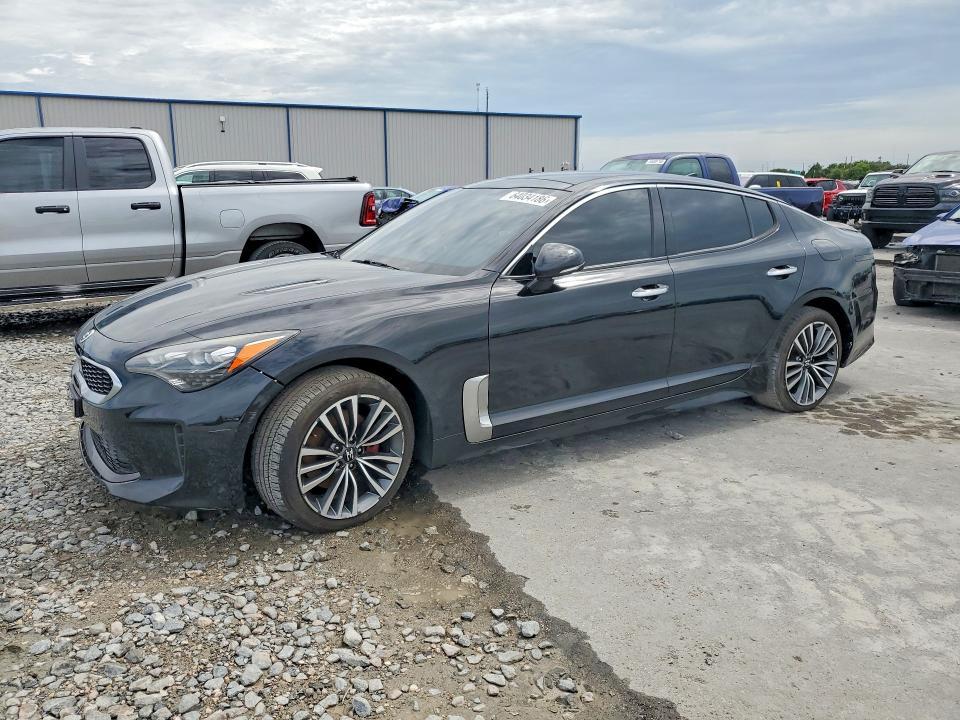 2018 Kia Stinger — фото 1