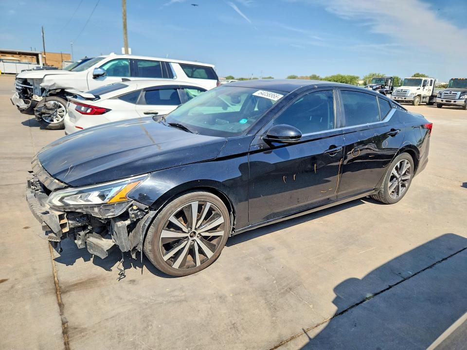 2019 Nissan Altima — фото 1