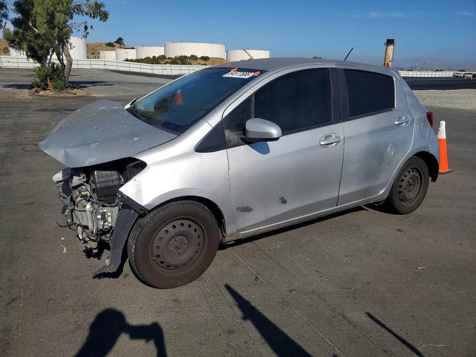 2015 Toyota Yaris — фото 1