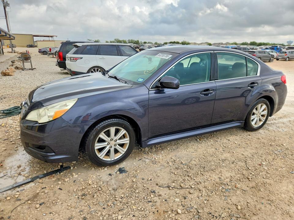 2011 Subaru Legacy — фото 1