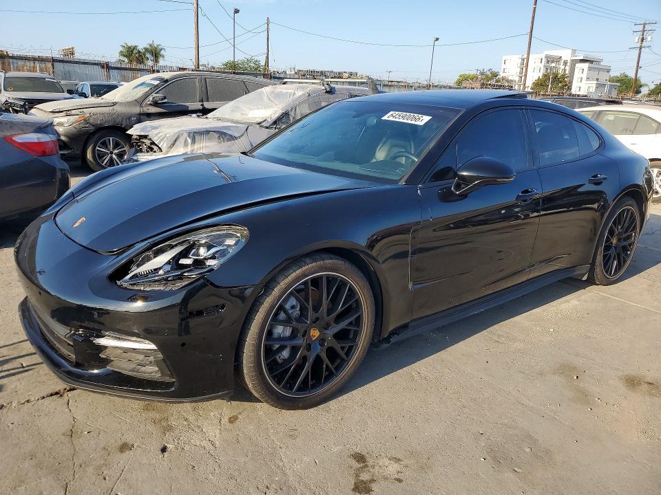 2018 Porsche Panamera — фото 1