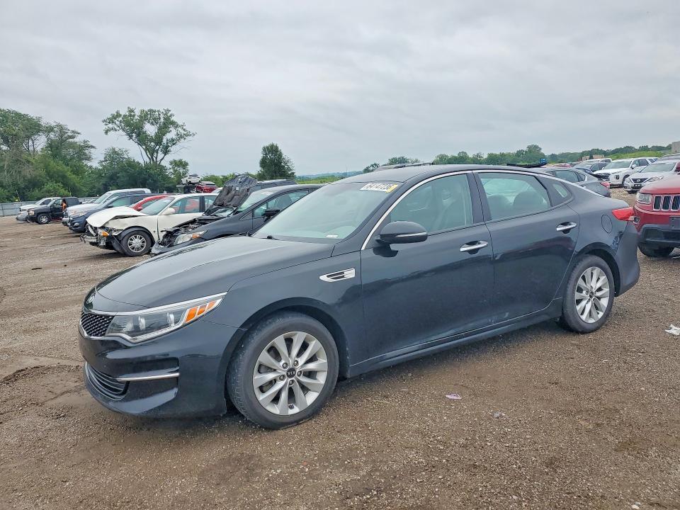 2017 Kia Optima — фото 1