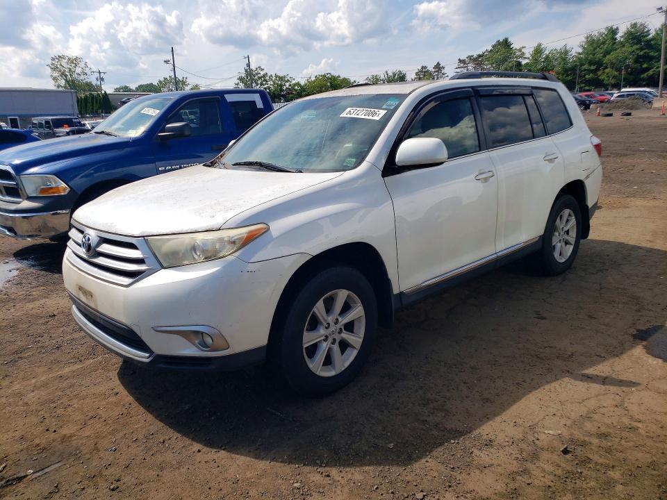 2012 Toyota Highlander — фото 1