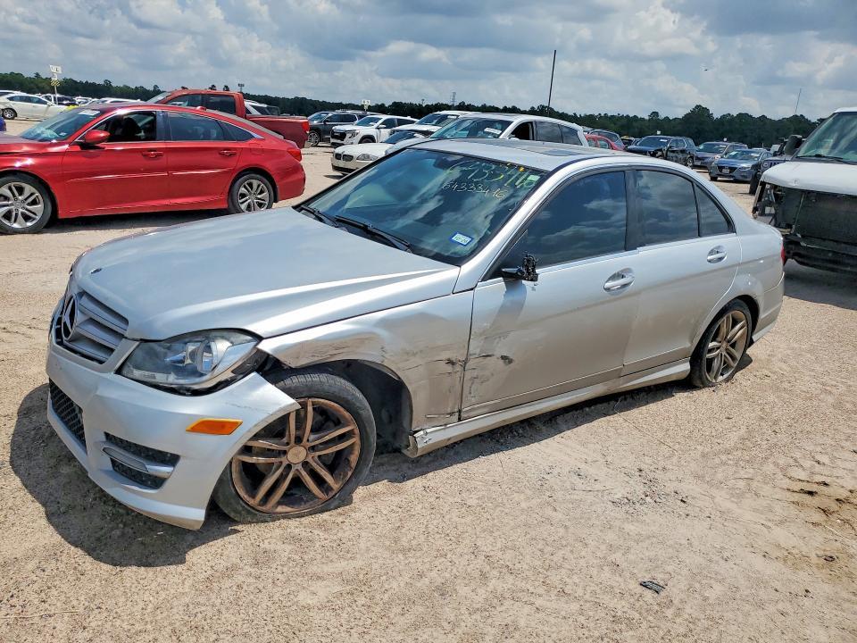 2014 Mercedes-Benz C — фото 1