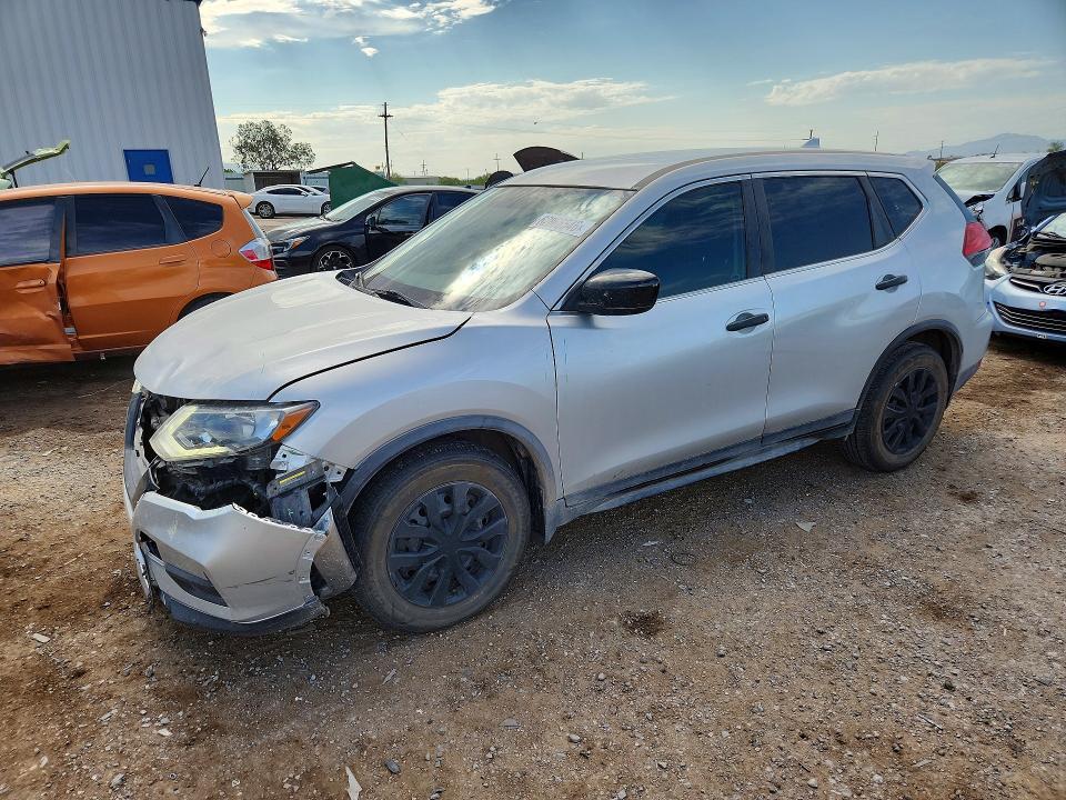 2017 Nissan Rogue — фото 1