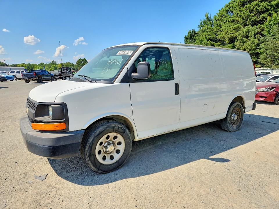 2013 Chevrolet Express G1500 — фото 1