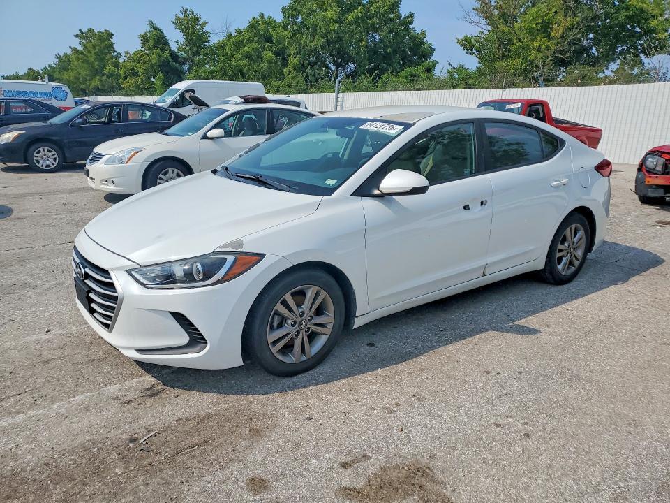 2017 Hyundai Elantra — фото 1