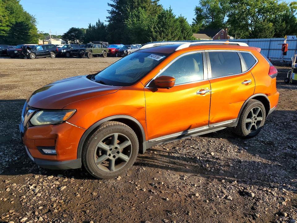 2017 Nissan Rogue — фото 1