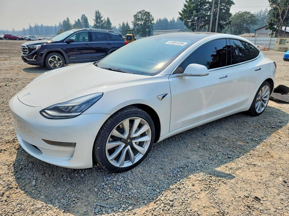 2020 Tesla Model 3 — фото 1