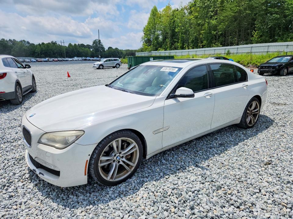 BMW 750