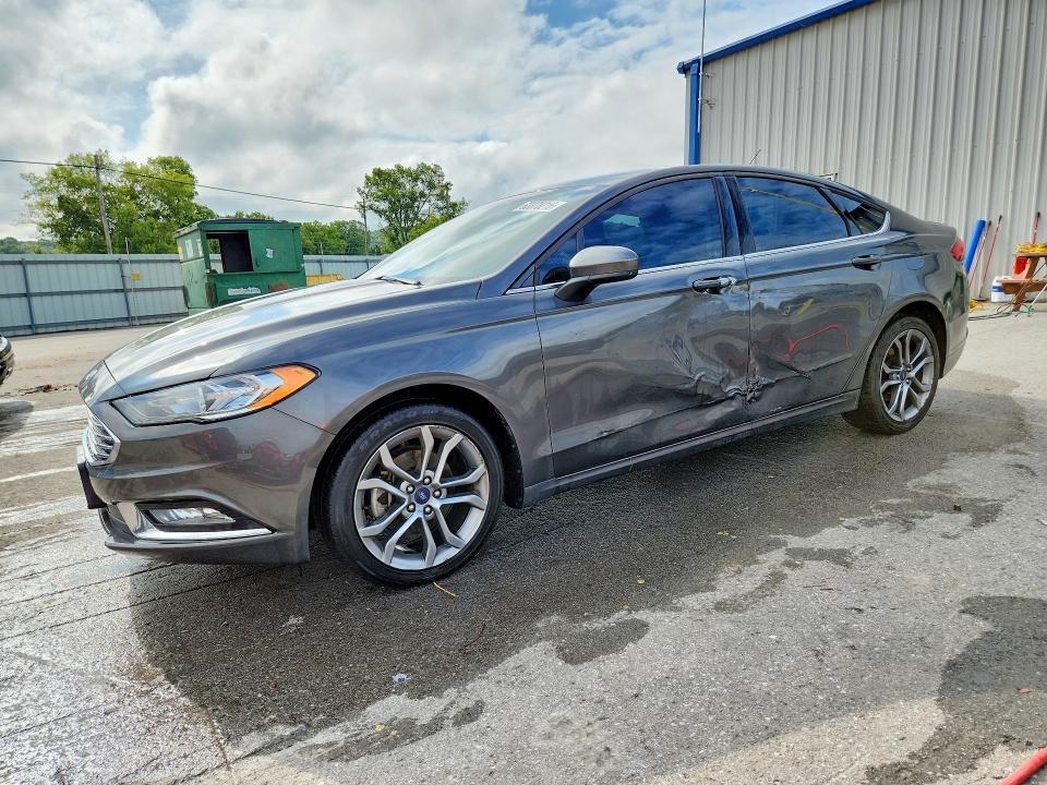 2017 Ford Fusion — фото 1