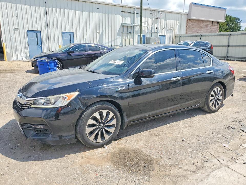 2017 Honda Accord — фото 1
