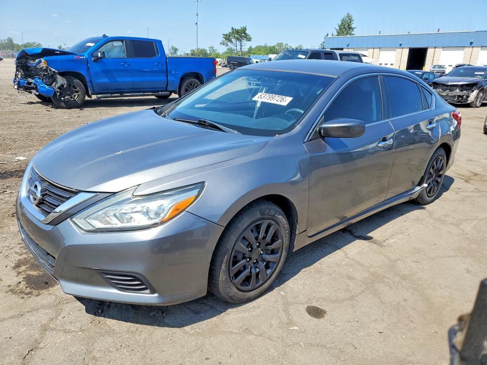2016 Nissan Altima — фото 1