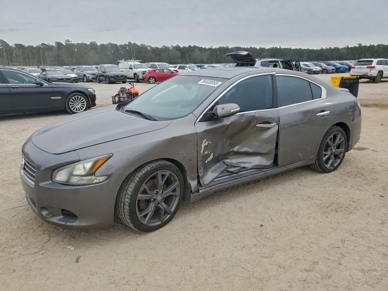 Nissan Maxima